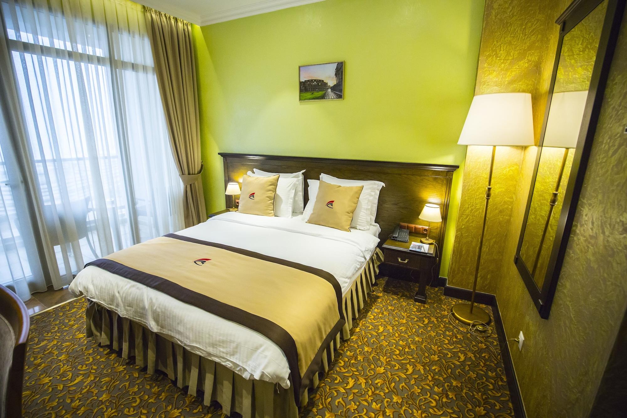 Colosseum Marina Hotel Batumi Bagian luar foto